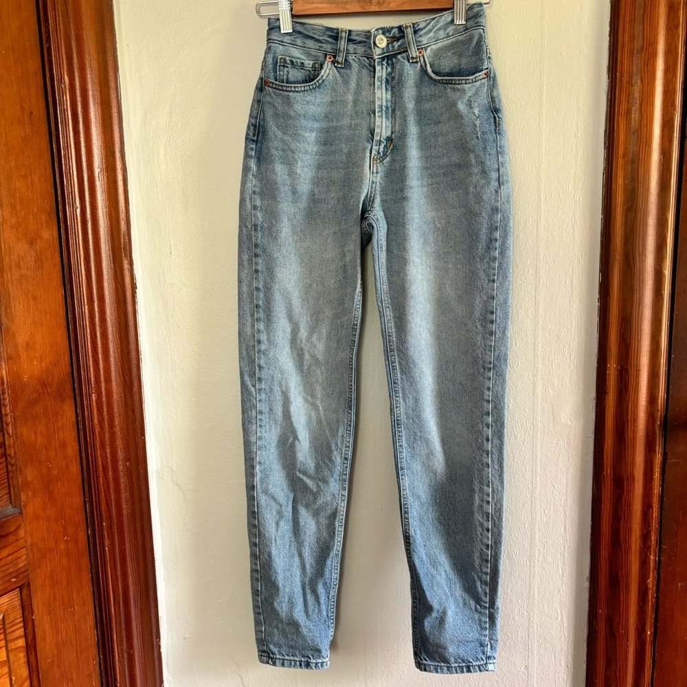 Urban Outfitters BDG vintage light-wash high rise mom jeans
